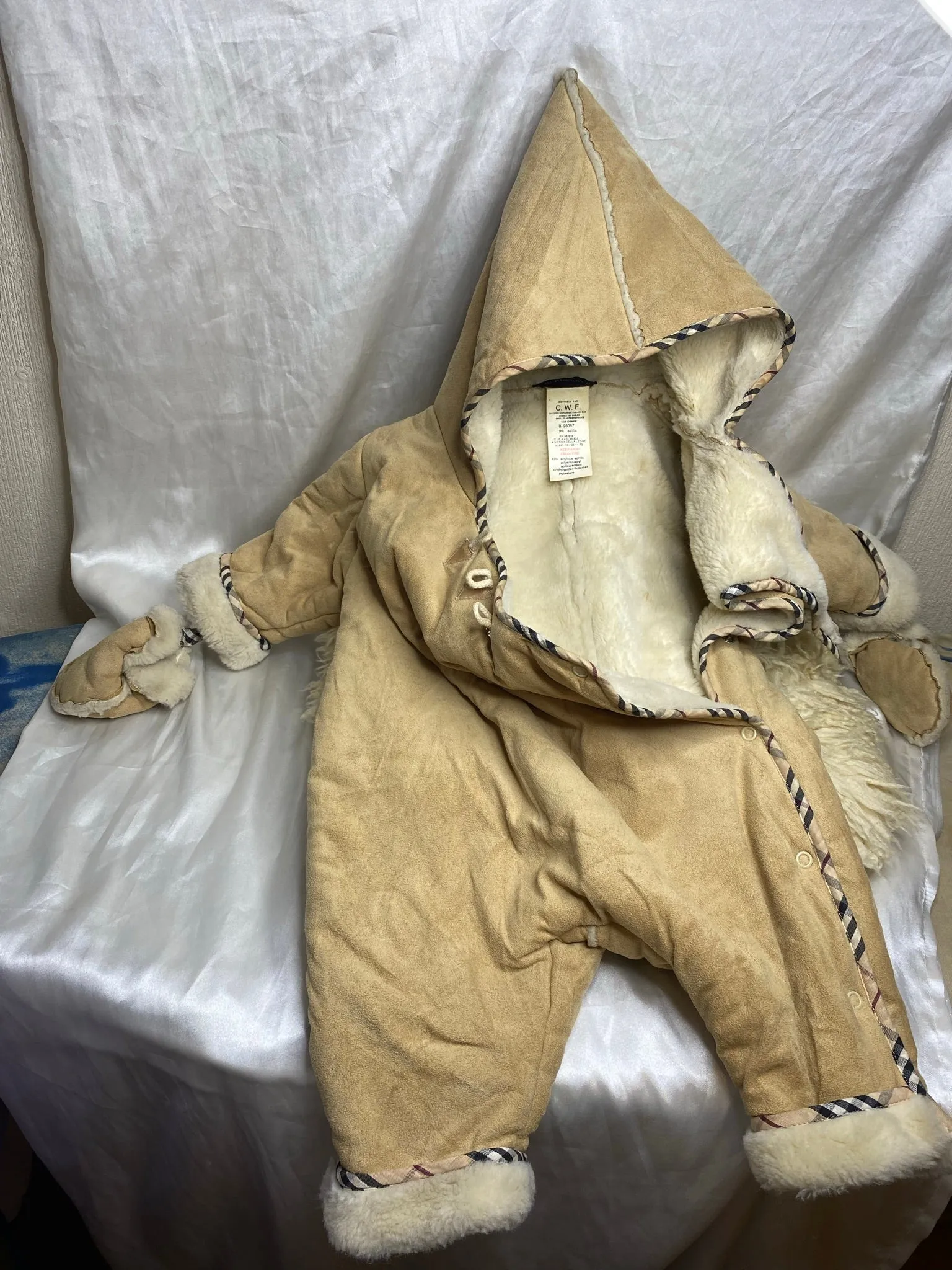 Burberry baby winter snowsuit - 6 to 12 months