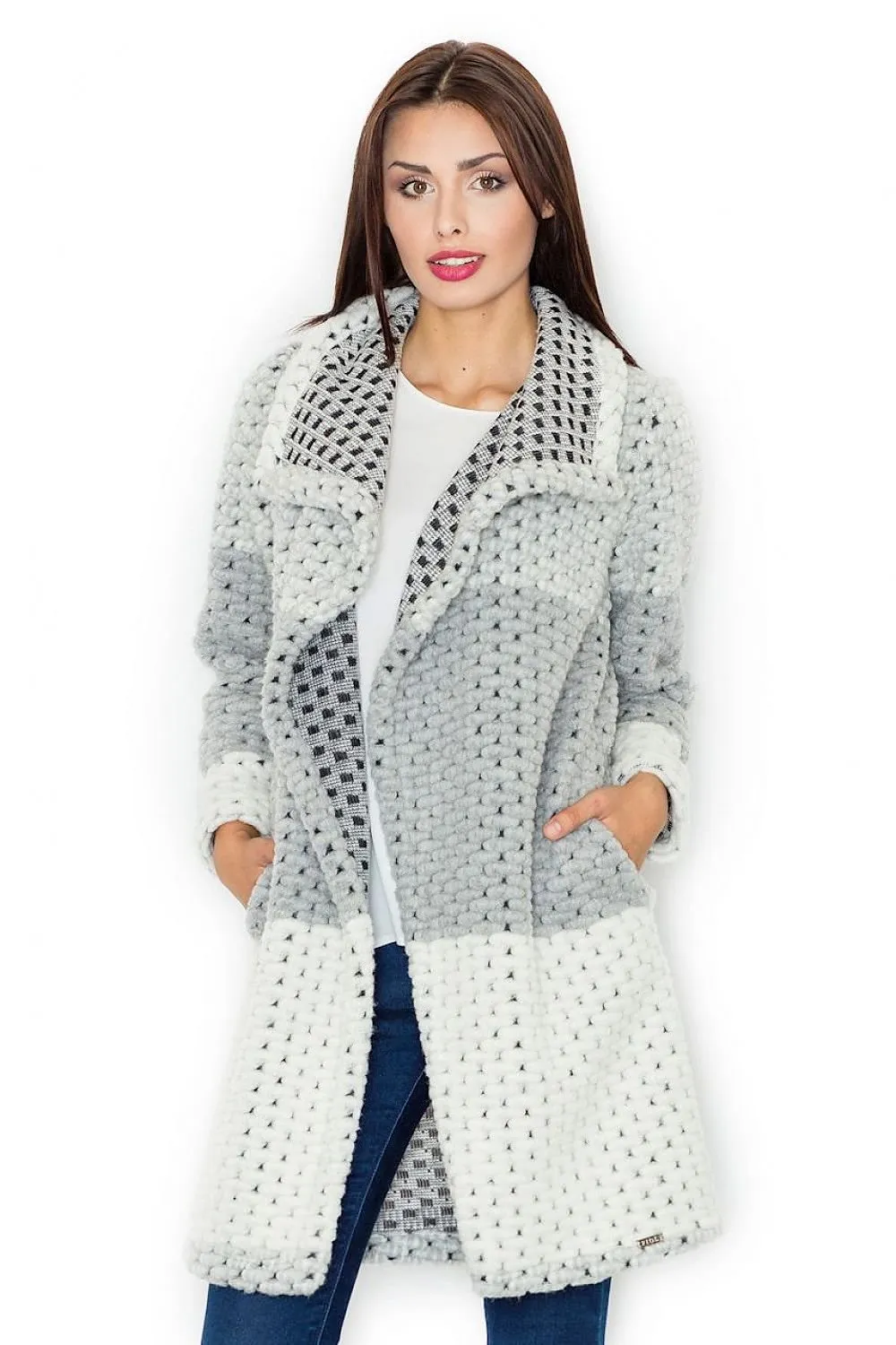 Elegant Frost Fashion: Figl Collection - Trendy Winter Coat for Chilly Days