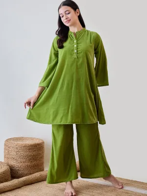 Green Solid Minimalistic Pyjama Set