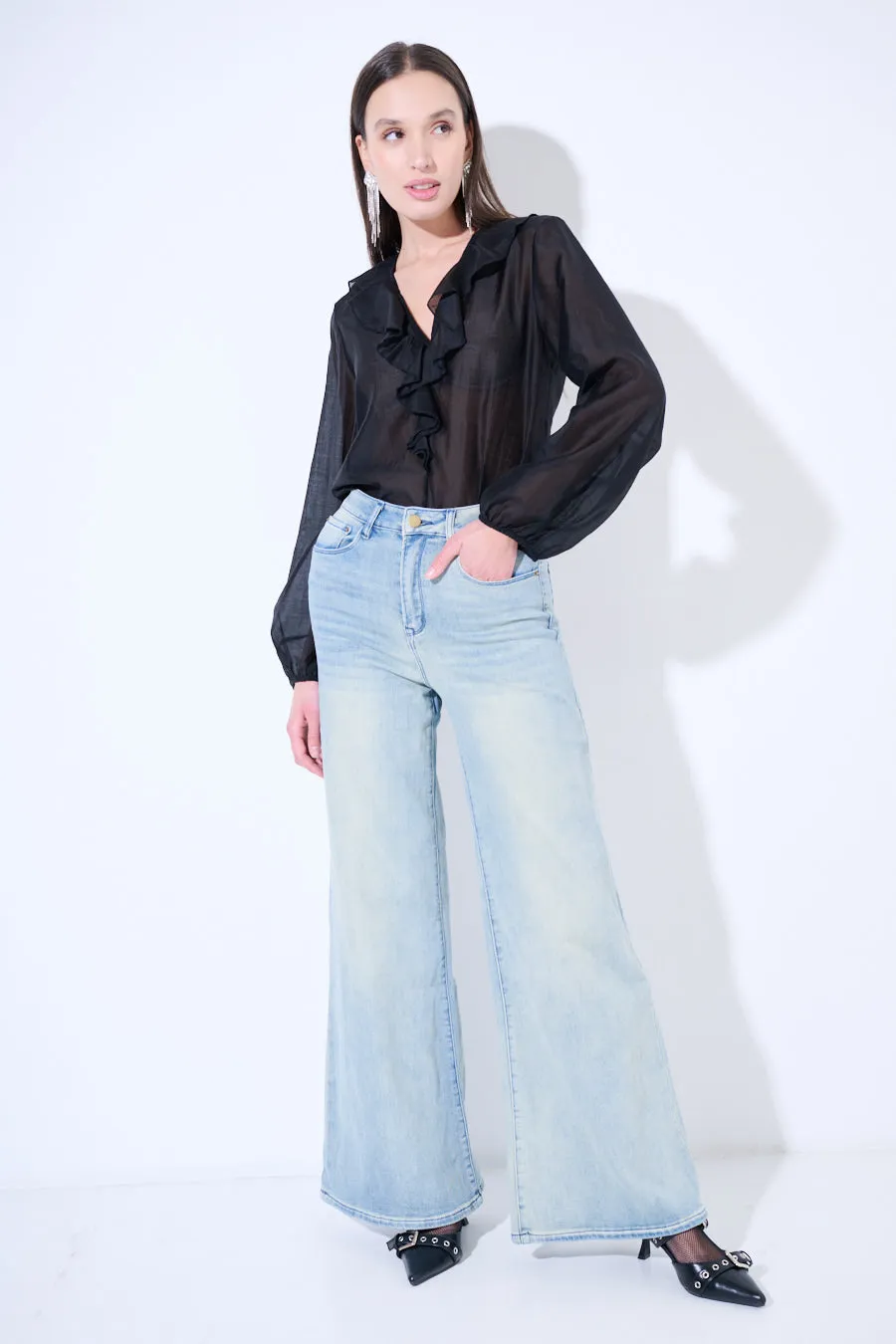 Light-wash high-waisted flared jeans wholesale