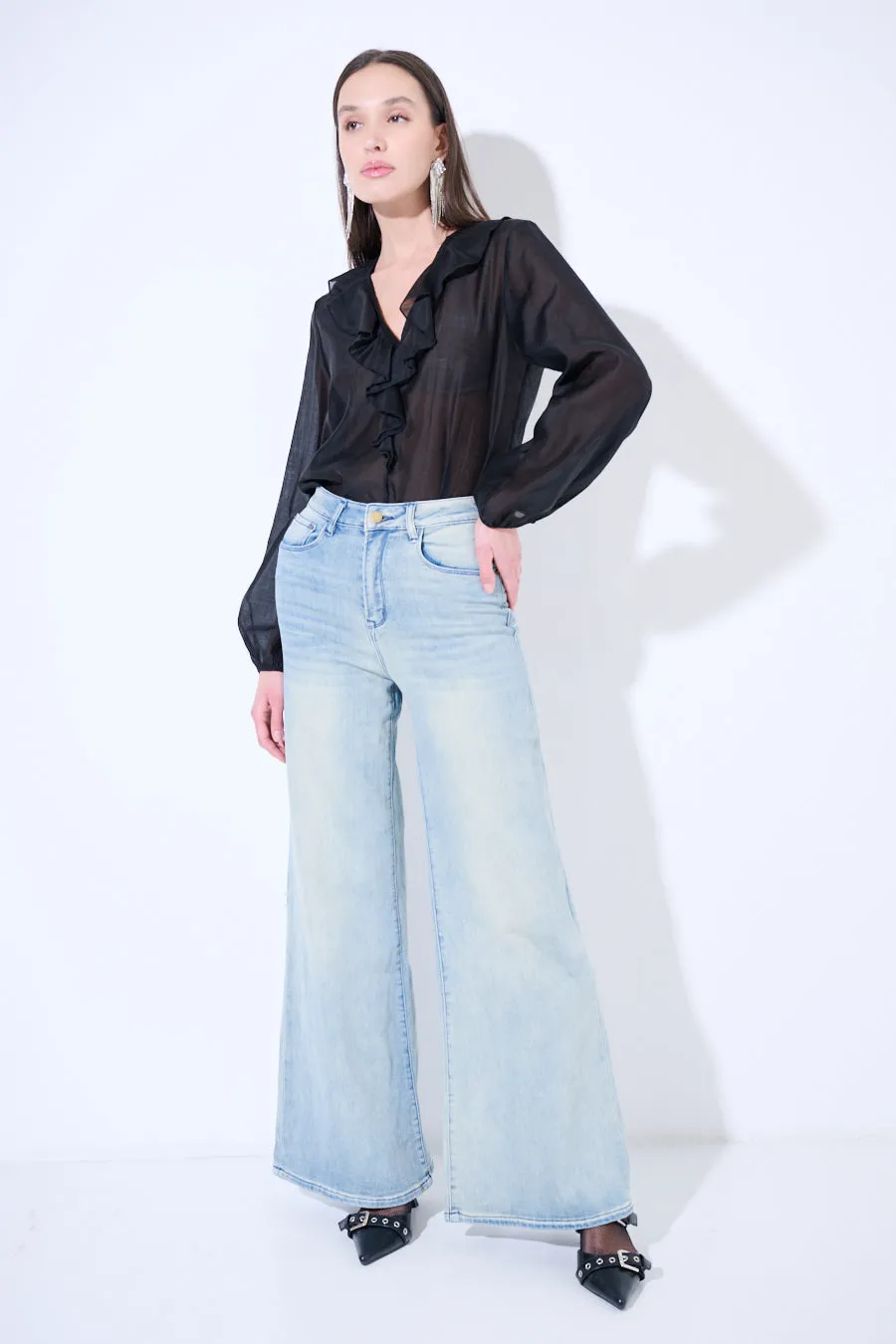 Light-wash high-waisted flared jeans wholesale