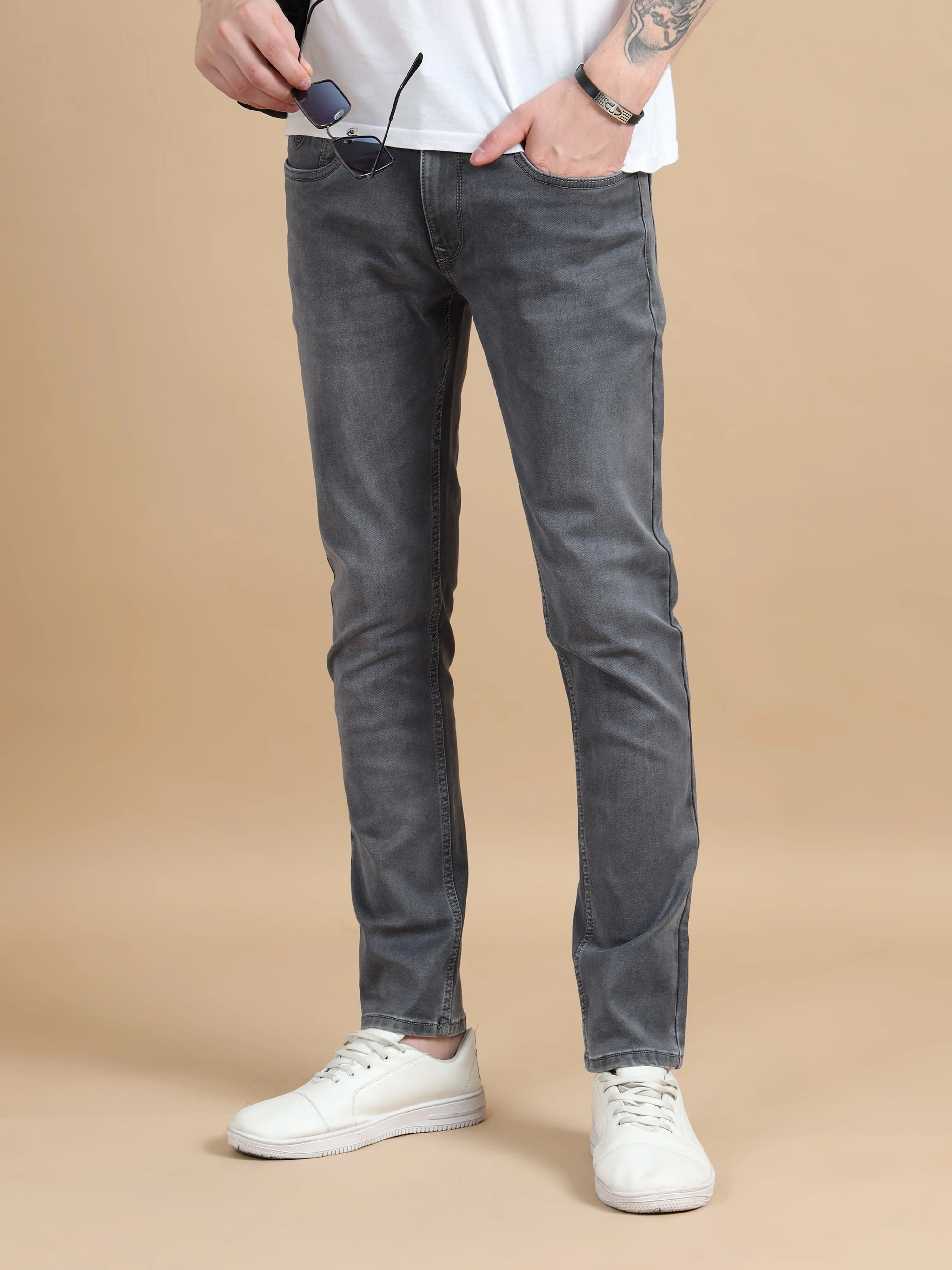 Men Dark Grey Solid Ankle Fit Stretchable Denim Jeans