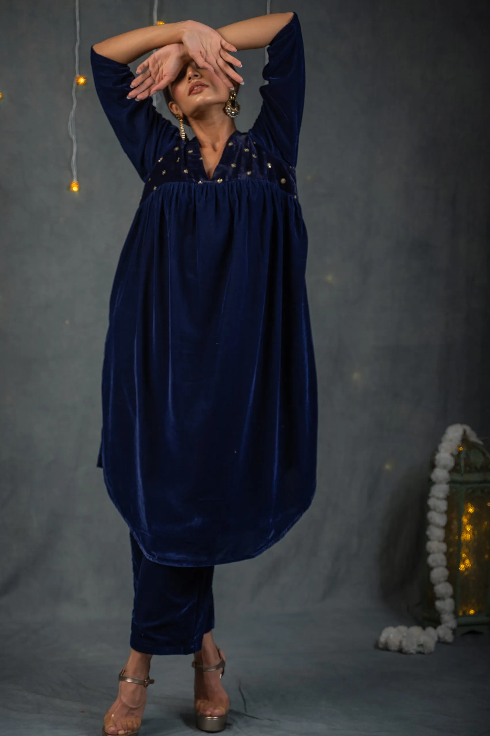 SET Azure velvet with Sequined Yoke