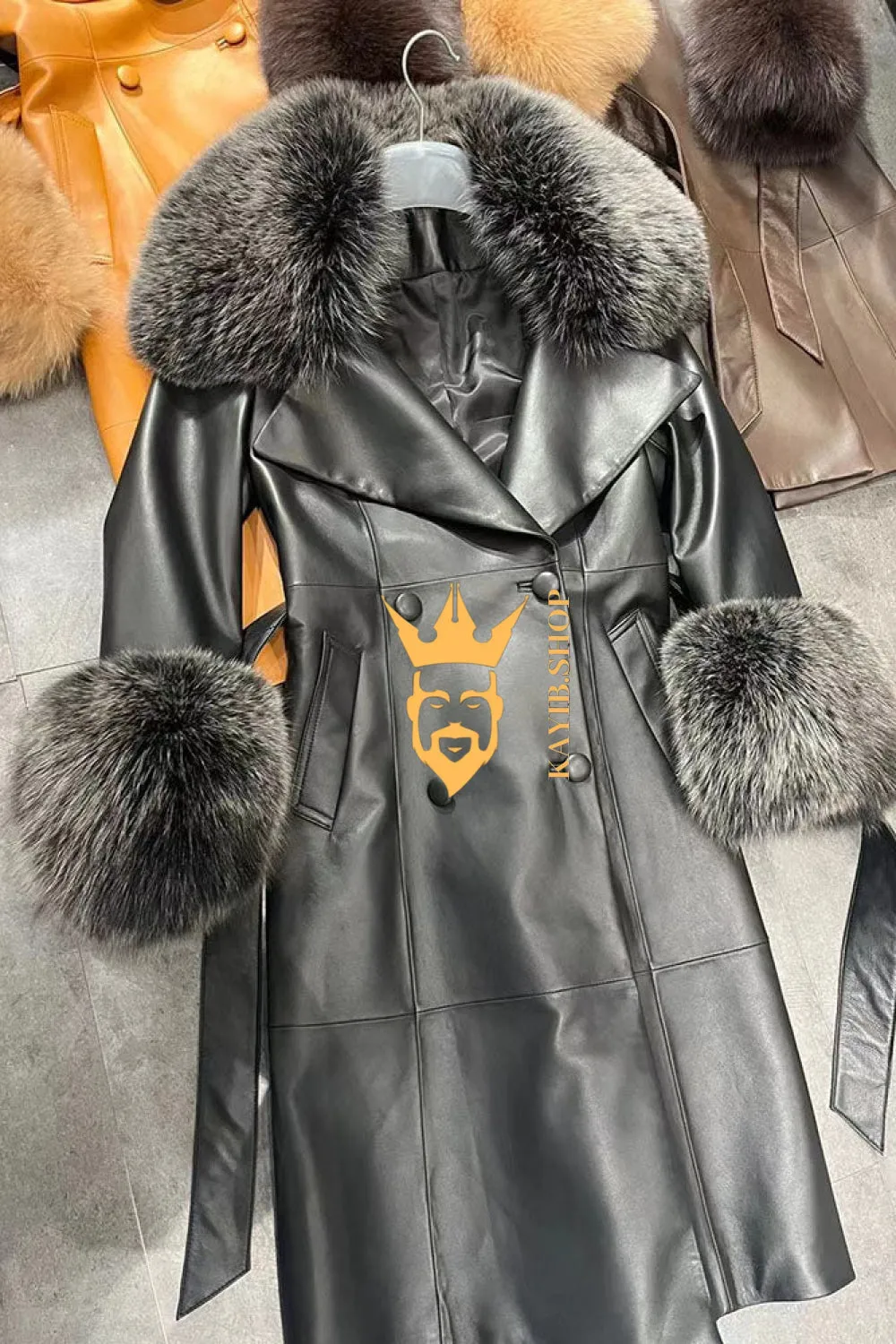 Women's luxury Leather Long Coat Jacket with Fox Fur Collar - Luxurious Elegance for Every Occasion